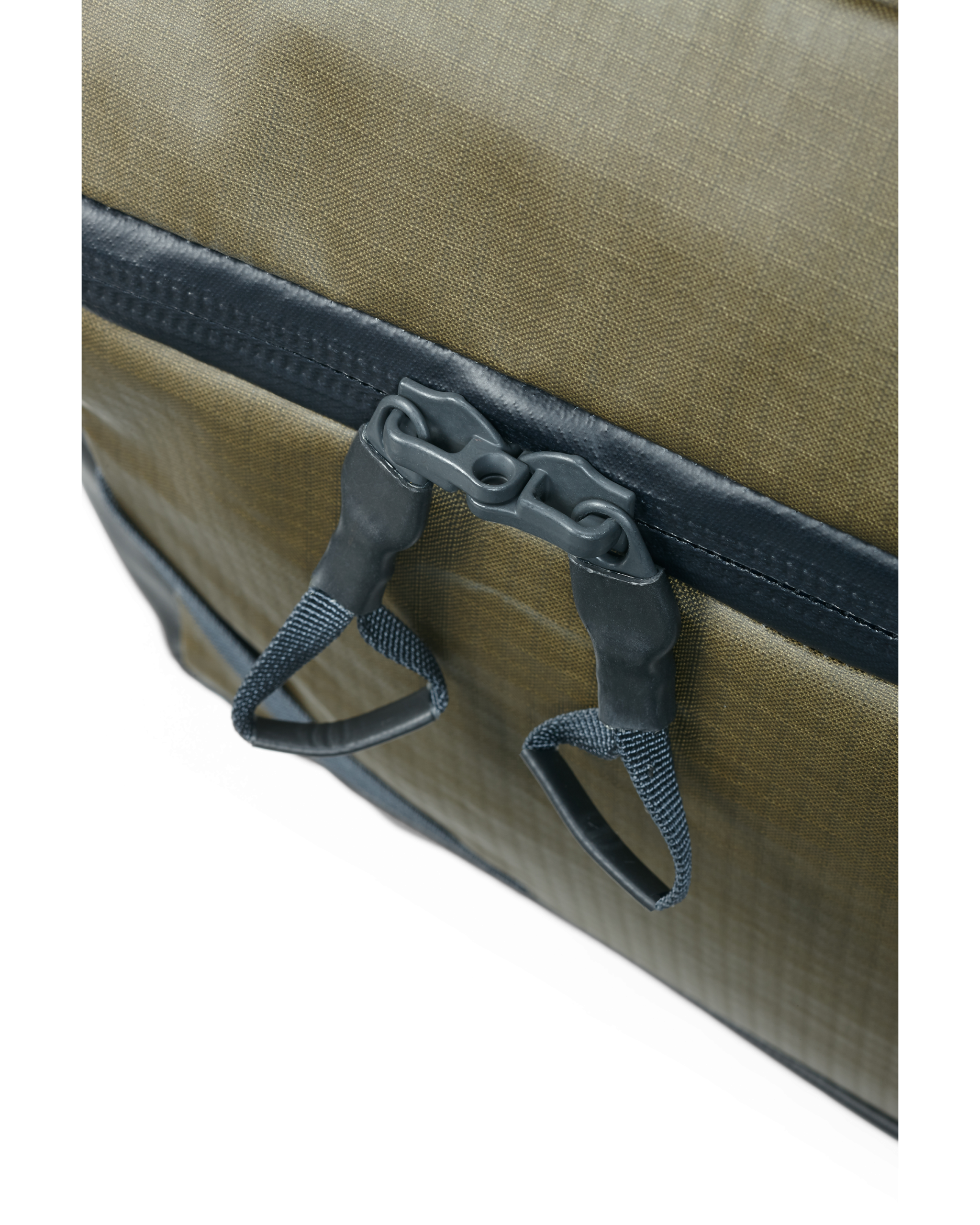 Waypoint 10400 Duffel | Black - Image 5